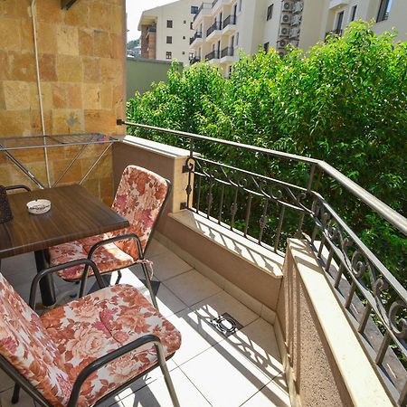 Apartment Golden Lavender Будва Экстерьер фото